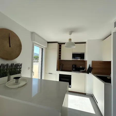 Apartment Les Voiles Blanches 133 By Avecoeur *